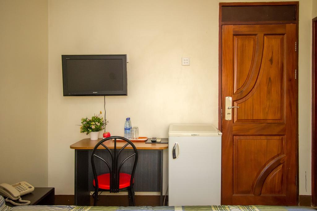 Grand Global Hotel Kampala Exteriör bild