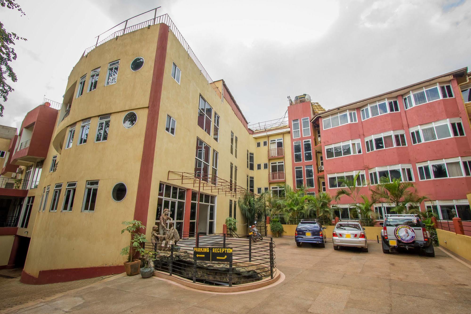 Grand Global Hotel Kampala Exteriör bild